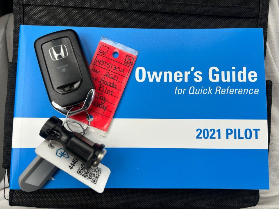 Used 2021 Honda Pilot Touring image 38
