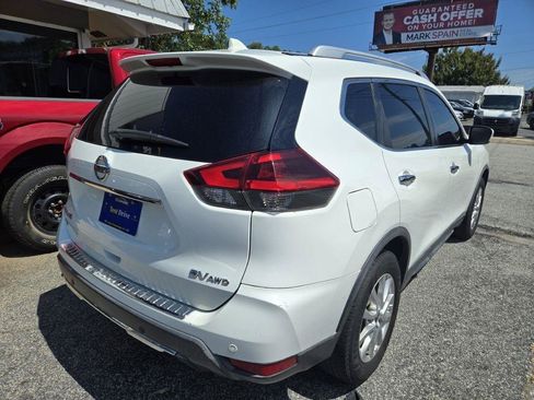Used 2019 Nissan Rogue SV AWD/4WD image 6