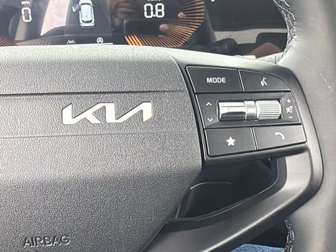 New 2026 Kia Sportage EX image 23