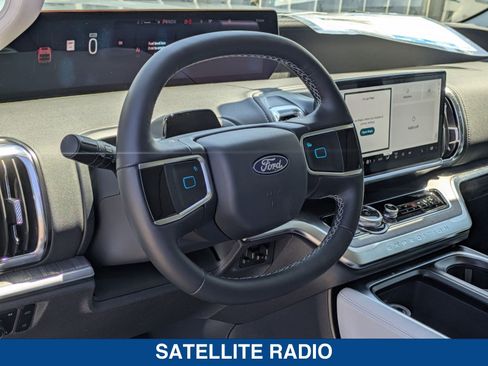 New 2026 Ford Expedition Max Platinum w/ Platinum Ultimate Package AWD/4WD image 26
