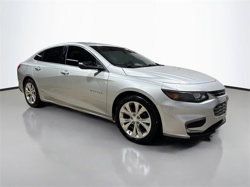 Used 2017 Chevrolet Malibu Premier image 5
