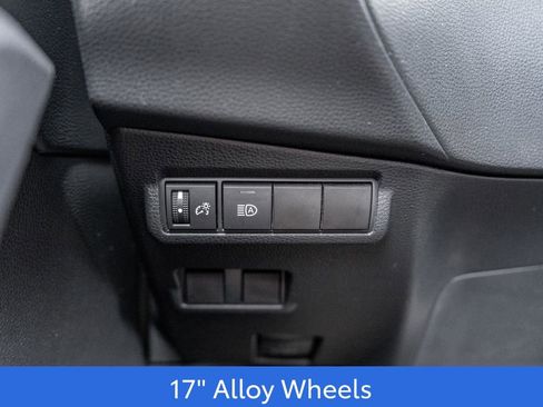 Used 2023 Toyota Corolla Cross LE AWD/4WD image 20
