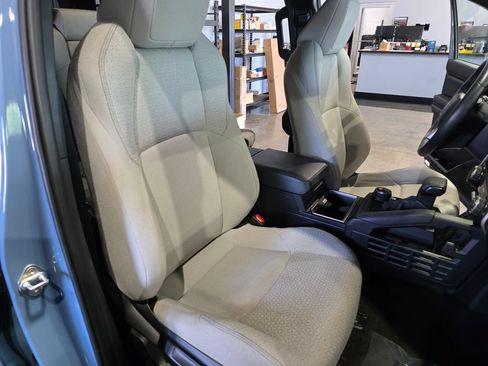 Used 2025 Toyota 4Runner SR5 AWD/4WD image 20