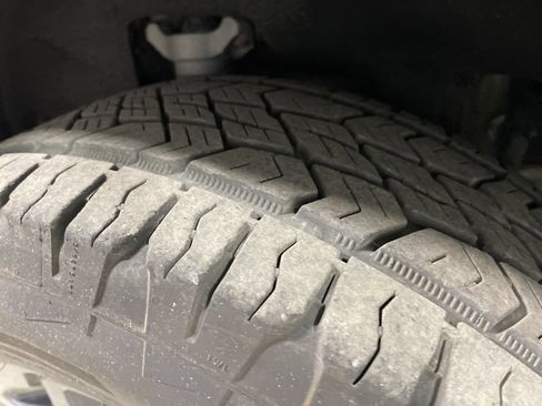 Used 2025 Honda Pilot TrailSport image 49