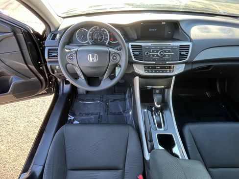 Used 2014 Honda Accord LX image 10