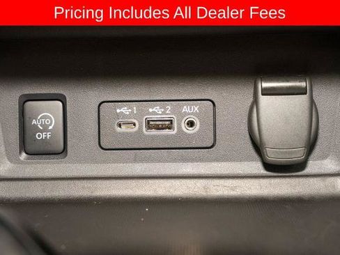 Certified 2025 Nissan Sentra SV w/ SV Premium Package FWD image 16