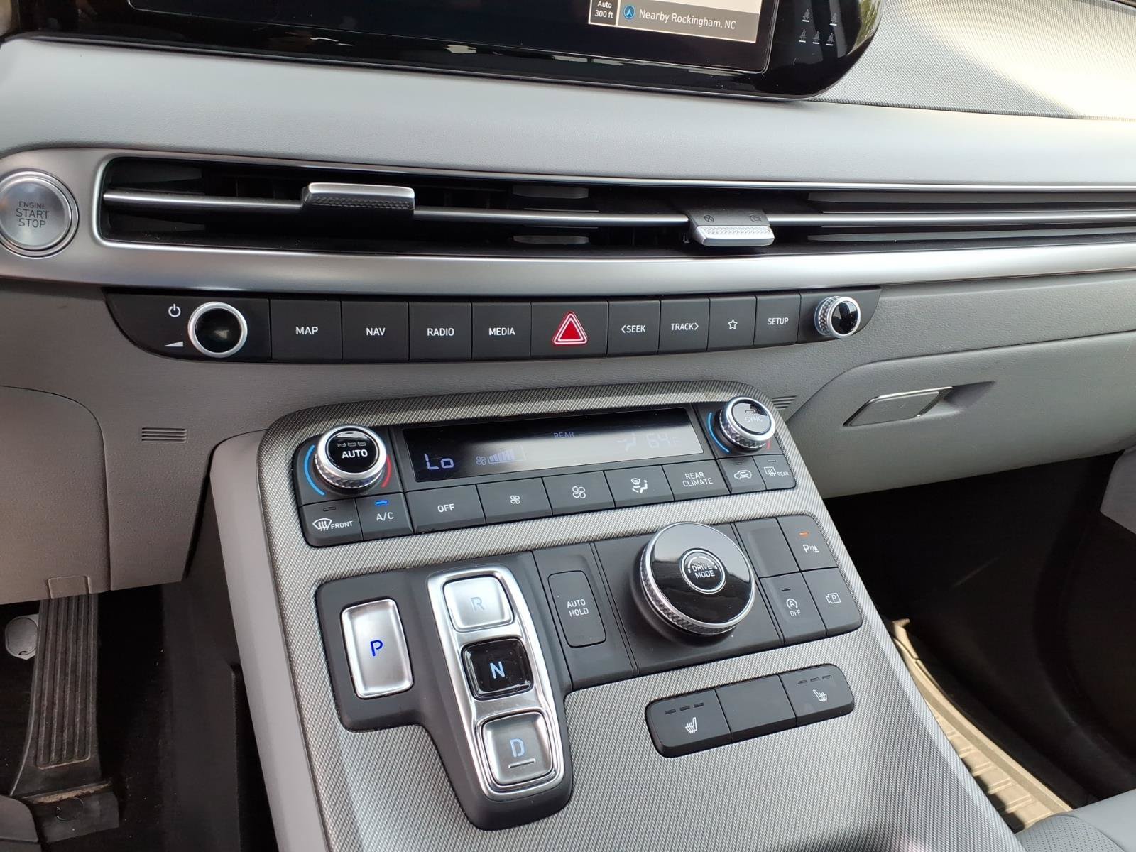Used 2024 Hyundai Palisade SEL FWD image 10
