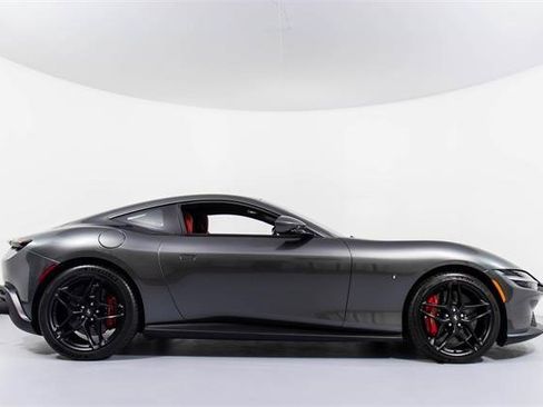 Certified 2024 Ferrari Roma image 3