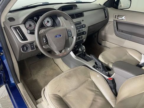 Used 2008 Ford Focus Coupe FWD image 3