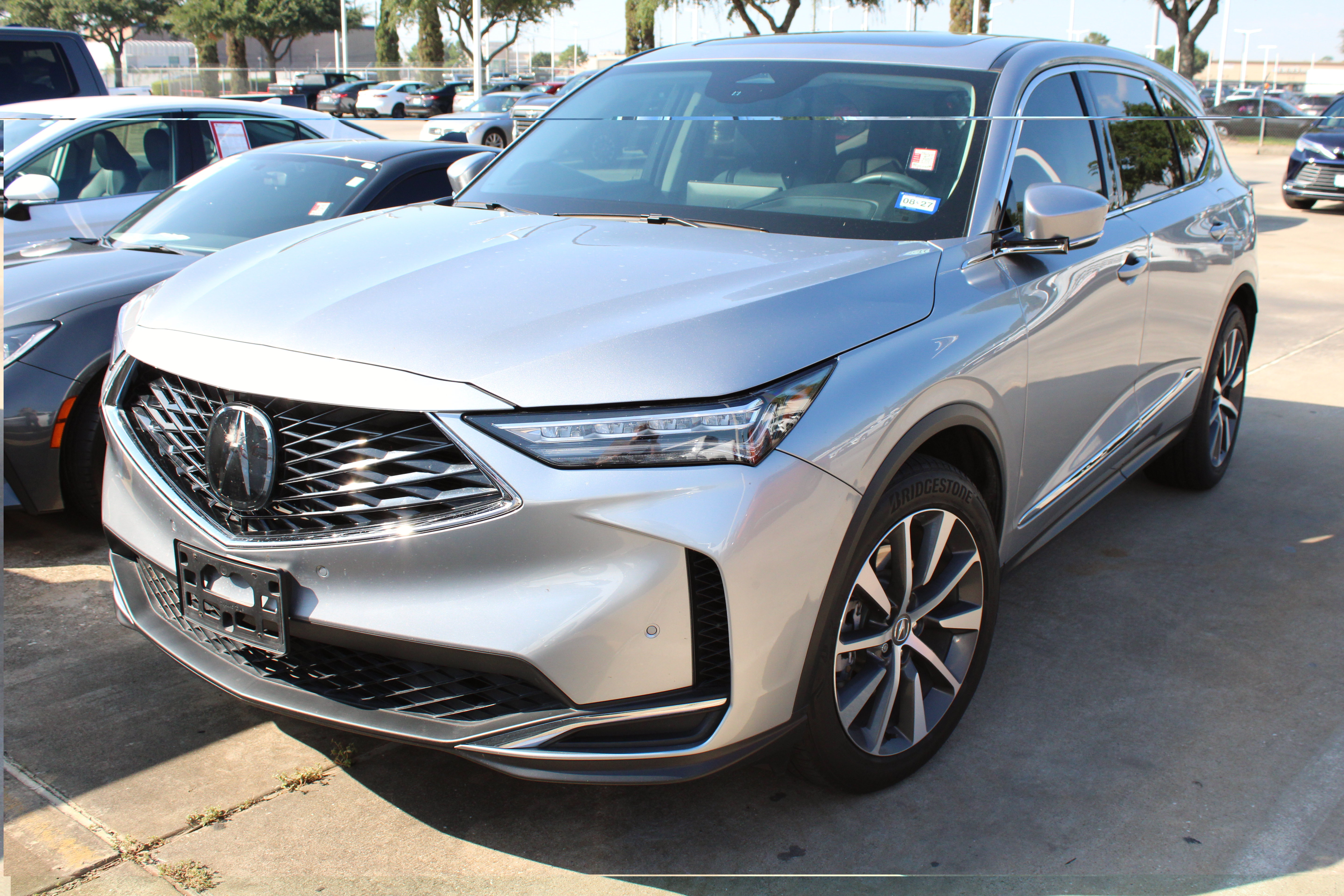 Used 2025 Acura MDX w/ Technology Package AWD/4WD image 4