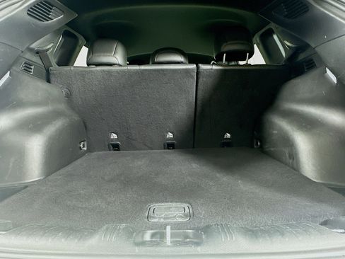 Used 2025 Jeep Compass Latitude image 28