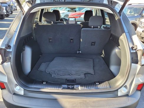 Used 2022 Ford Escape SE w/ SE Sport Appearance Package image 26