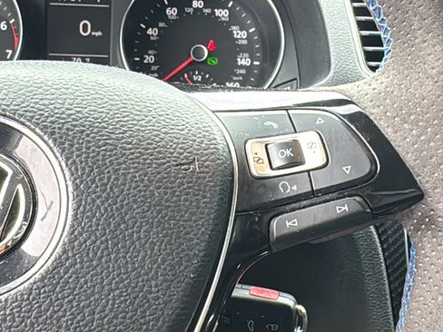 Used 2017 Volkswagen Passat 1.8T R-Line w/ R-Line Lighting Package image 23