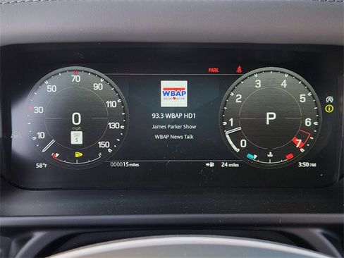 New 2026 Land Rover Defender 110 X-Dynamic SE image 10