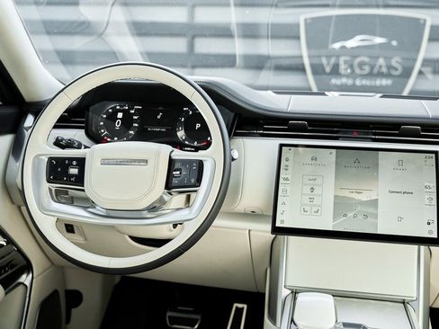 Used 2024 Land Rover Range Rover SV image 62