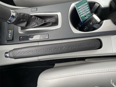 Used 2017 Acura ILX w/Premium Pkg image 31