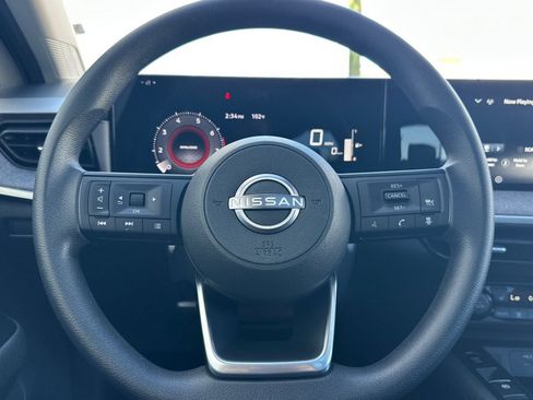 Used 2026 Nissan Kicks SV w/ SV Premium Package FWD image 25