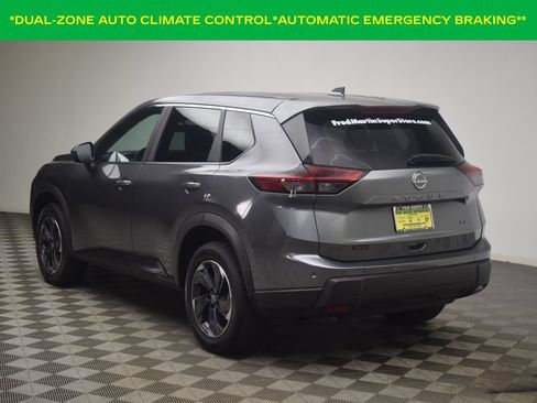 Used 2025 Nissan Rogue SV AWD/4WD image 6