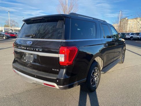 Used 2024 Ford Expedition Max XLT image 7