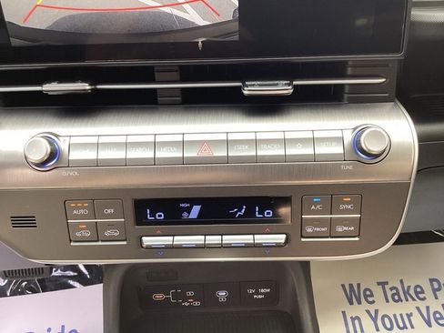 New 2025 Hyundai Kona SEL image 29