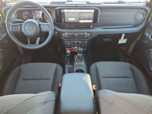 New 2026 Jeep Gladiator Mojave image 15