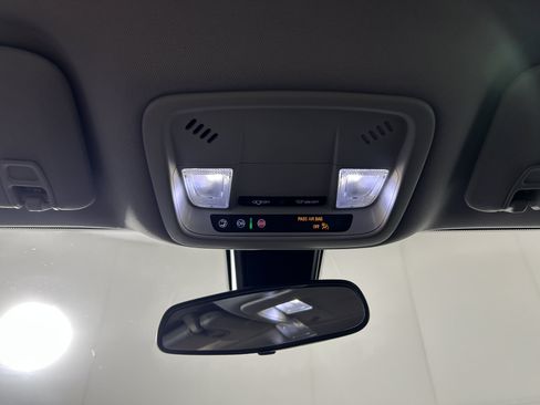 Used 2021 Chevrolet Malibu LS FWD image 20