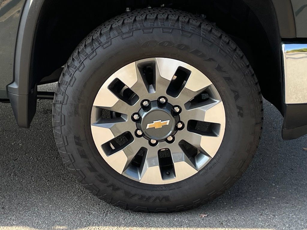 Used 2026 Chevrolet Silverado 2500 LT w/ All Star Edition AWD/4WD image 33
