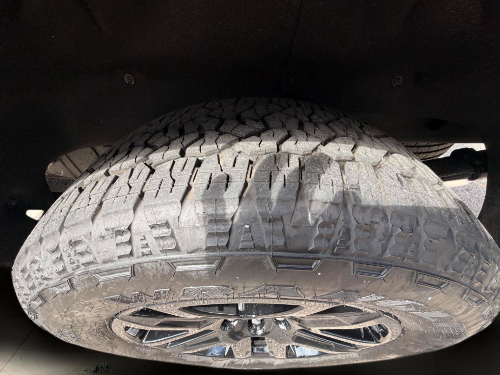 Used 2024 Chevrolet Silverado 1500 Custom w/ Turbomax Blackout Package RWD image 17