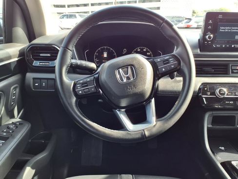 Certified 2025 Honda Pilot EX-L image 13