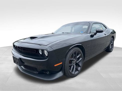 Used 2020 Dodge Challenger R/T w/ Blacktop Package RWD image 34
