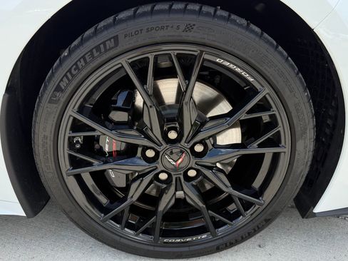 Used 2025 Chevrolet Corvette Stingray Preferred Conv w/ Z51 Performance Package RWD image 31