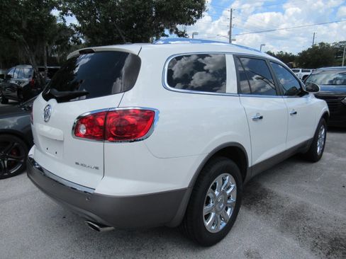 Used 2012 Buick Enclave Leather FWD image 4