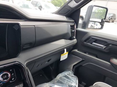 New 2026 GMC Sierra 2500 AT4X AWD/4WD image 27