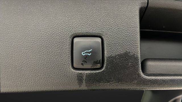 Used 2022 Ford Escape Titanium AWD/4WD image 29