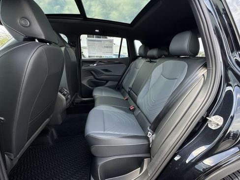New 2026 Volkswagen Tiguan SE R-Line FWD image 24