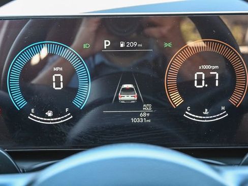 Certified 2025 Hyundai Santa Cruz SE image 26