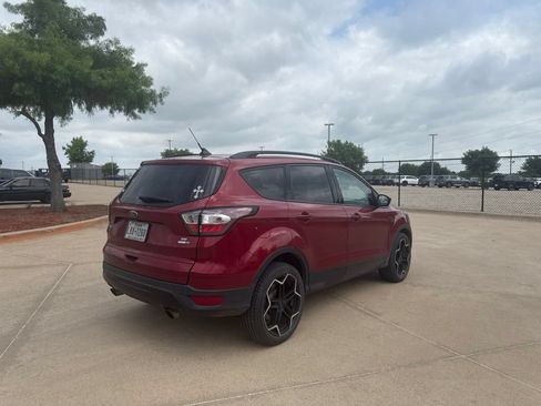 Used 2018 Ford Escape SE w/ SE Sport Appearance Package AWD/4WD image 5