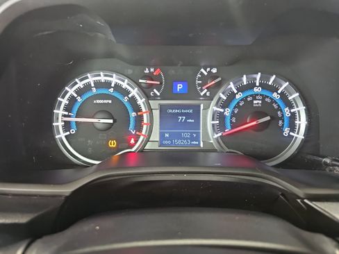 Used 2016 Toyota 4Runner SR5 AWD/4WD image 14