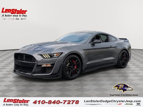 Used 2021 Ford Mustang Shelby GT500 w/ Technology Package image 1