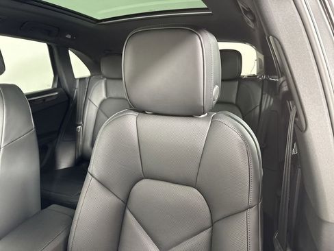 New 2026 Porsche Macan image 41