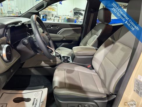 Used 2024 Chevrolet Colorado ZR2 w/ ZR2 Convenience Package III image 10