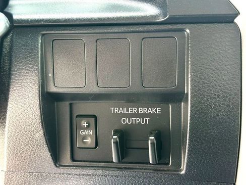 Used 2020 Toyota Tundra SR5 image 17