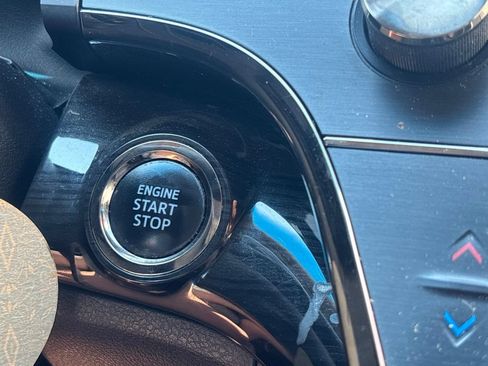 Used 2015 Toyota Avalon XLE FWD image 17