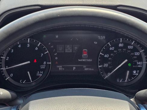 Used 2021 Toyota Highlander XLE FWD image 8