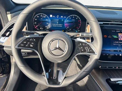 New 2026 Mercedes-Benz E 350 4MATIC Sedan image 15