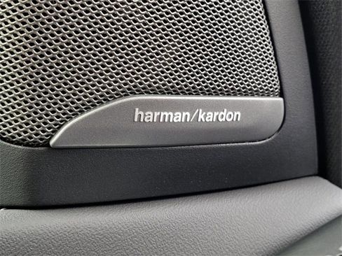 New 2026 BMW X5 xDrive50e w/ M Sport Package image 21