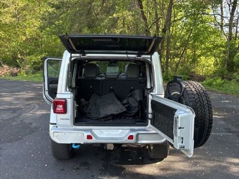 Used 2024 Jeep Wrangler High Altitude AWD/4WD image 20