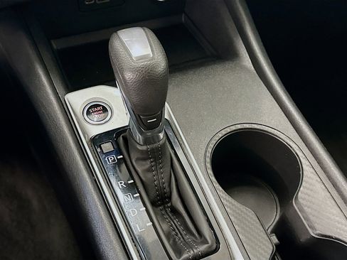 Used 2025 Nissan Altima 2.5 SV image 24