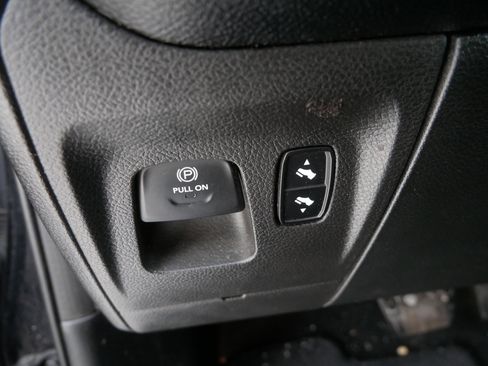 Used 2019 RAM 1500 Laramie image 26