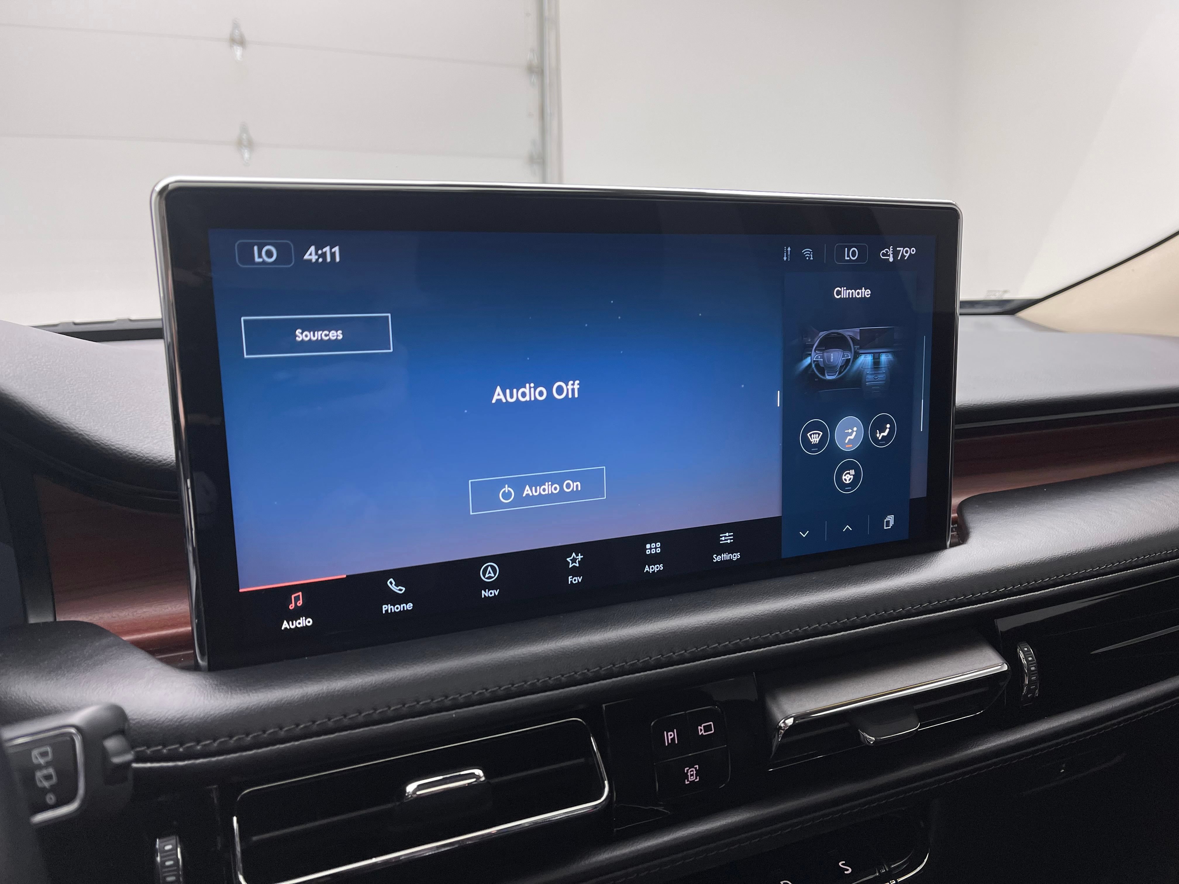 Used 2022 Lincoln Nautilus Reserve FWD image 27